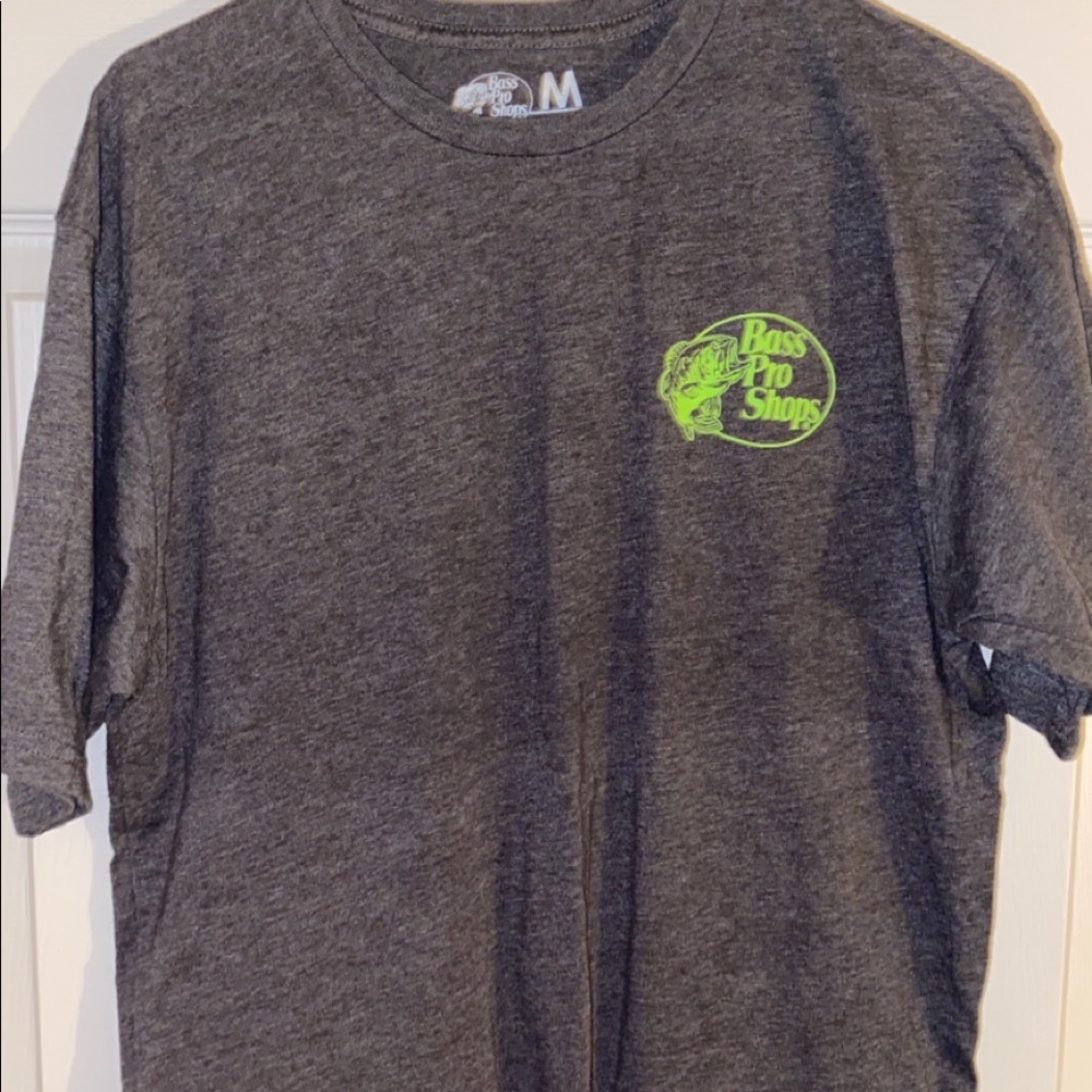 Bass Pro Shop Mens T-shirt (Size M)